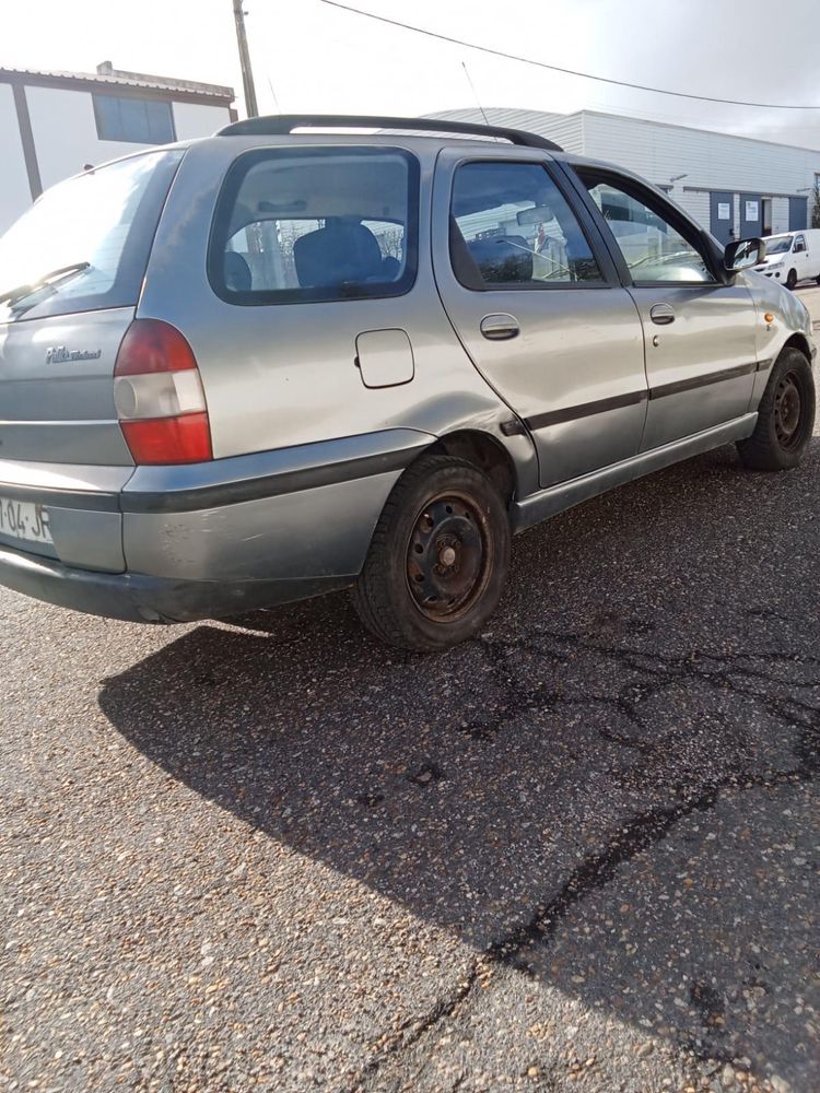 Vendo carrinha com seguro ate 2026.
