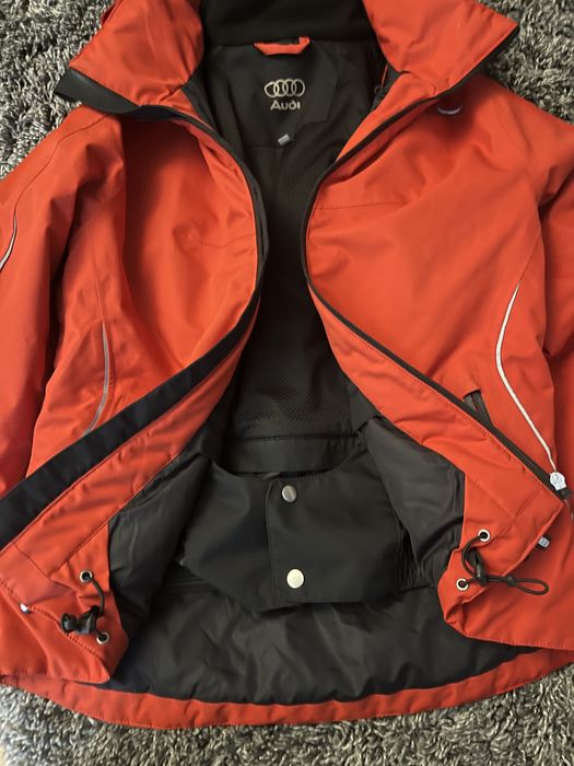 Zimowa Kurtka Audi