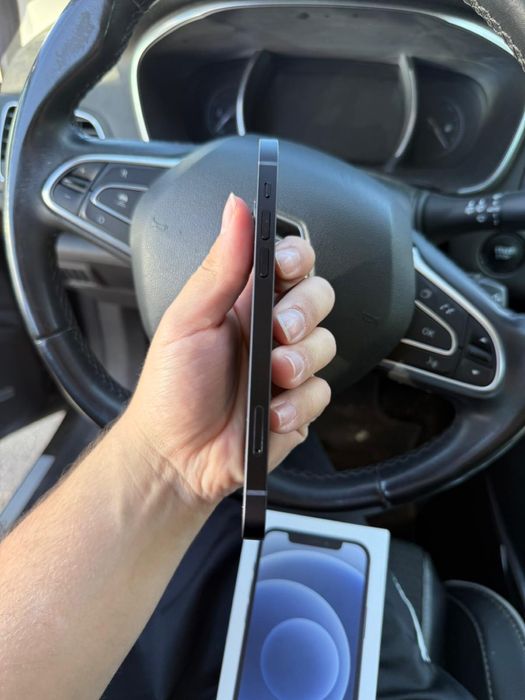 Iphone 12 novo preto
