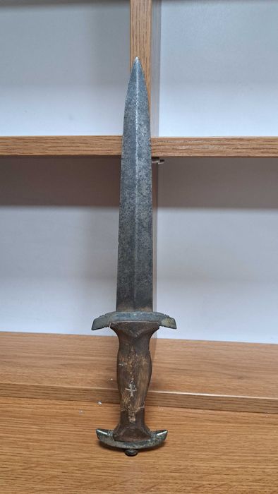 Stary sztylet kolekcjonerski Popiersie bogini Diana żeliwna (161,165)