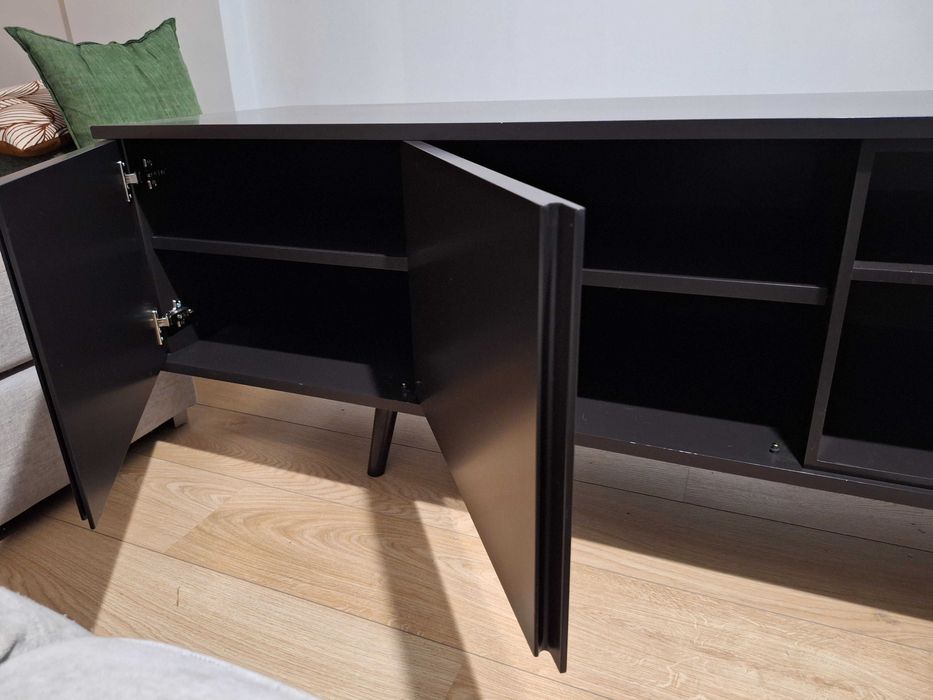 Móvel TV da marca Antarte, modelo Oslo