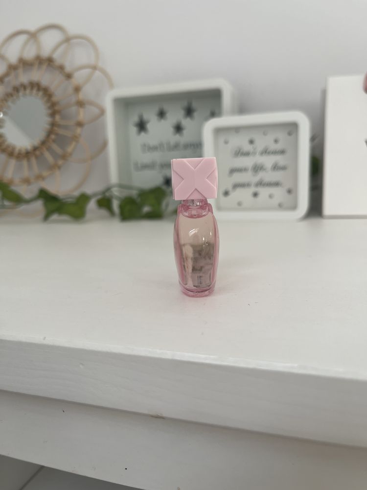 Perfum thank u next Ariana Grande merch - miniaturka