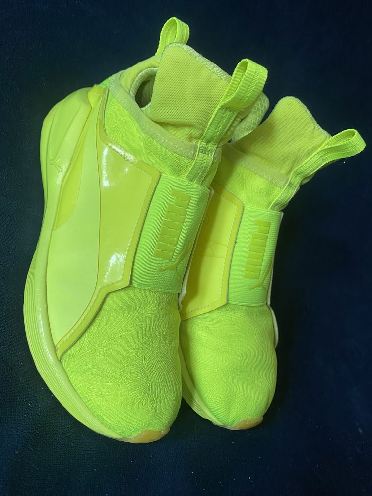 Puma кроссовки’хорошо фиксируют ножку очень легкие в Стране одни