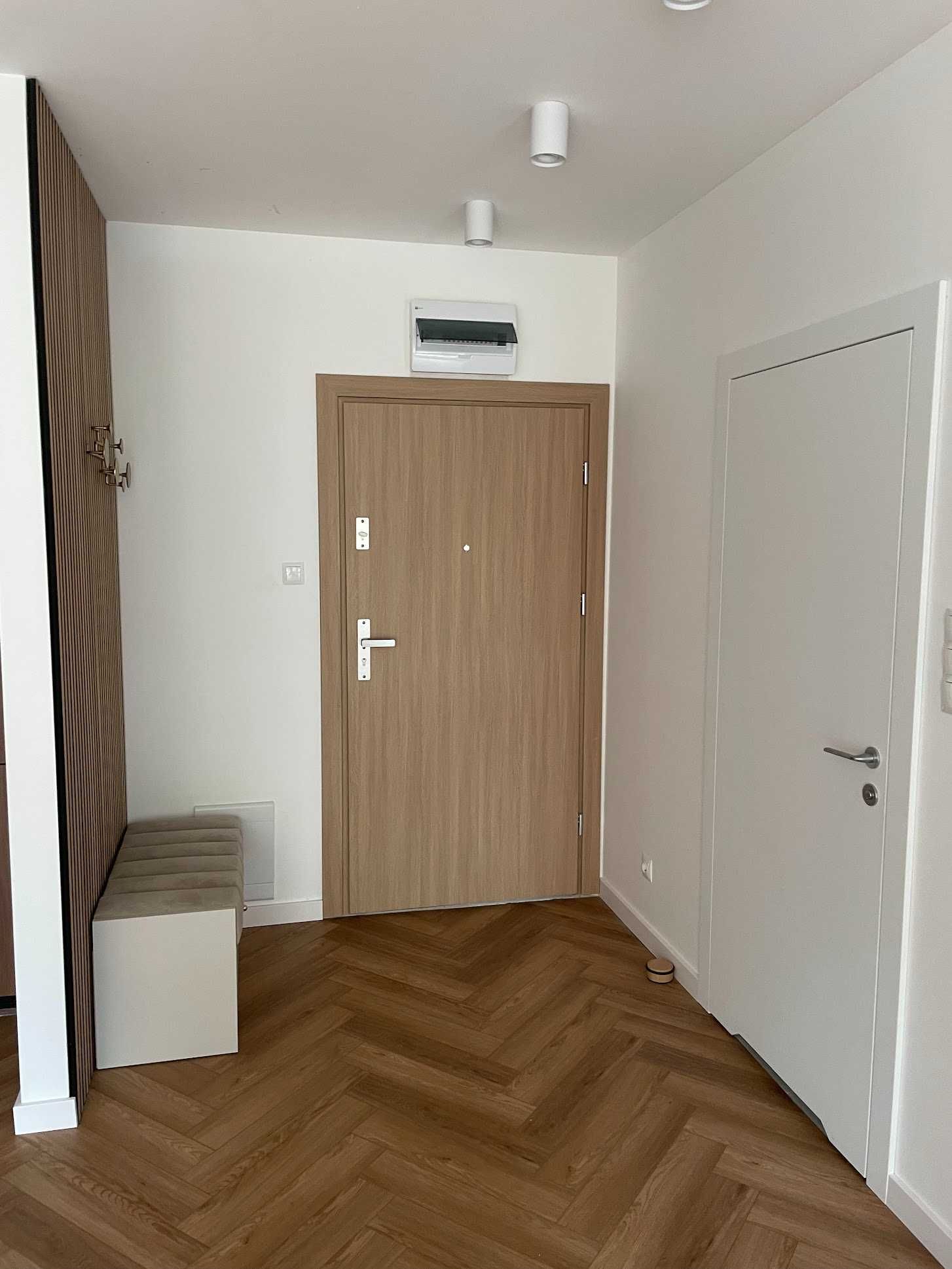 Nowe mieszkanie z garażem i komórka – Płock, ul. 3 Maja 8