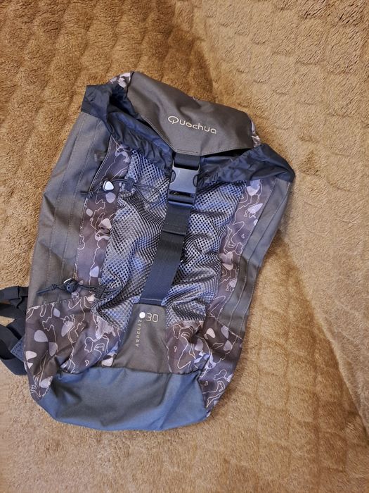 Спортивный  рюкзак туристический  Quechua