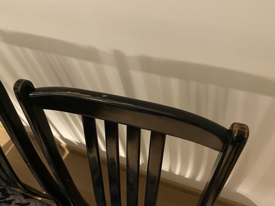 Sprzedam tapicerowane , drewniane krzesła ( 6 sztuk)