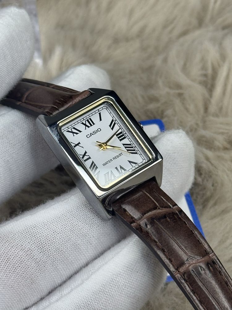 Годинник жіночі Casio LTP-V0O7L-7B2 Оригінал Гарантія Часы