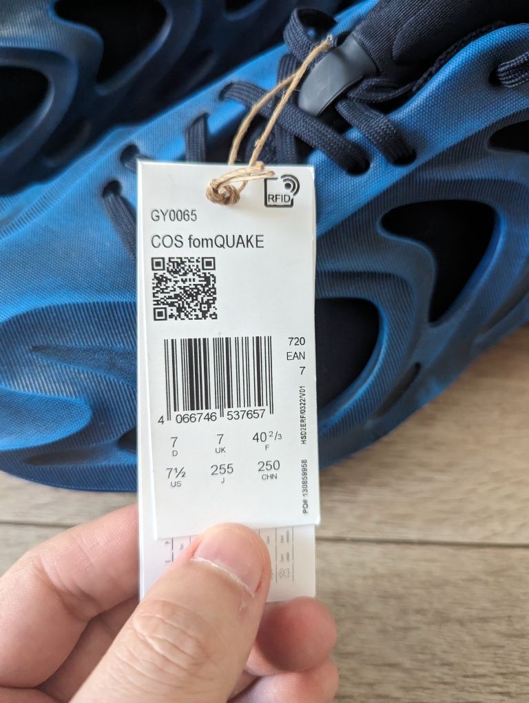 Оригінальні кросівки від Adidas cos fomQuake gy0065 40.5-41 р. 25.5 см