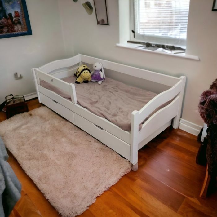 Дитяче ліжко. Ліжко односпальне.ліжко з дерева