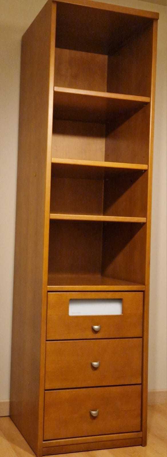 Móvel de apoio para sala em excelente estado de conservação.