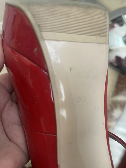 Босоніжки жіночі