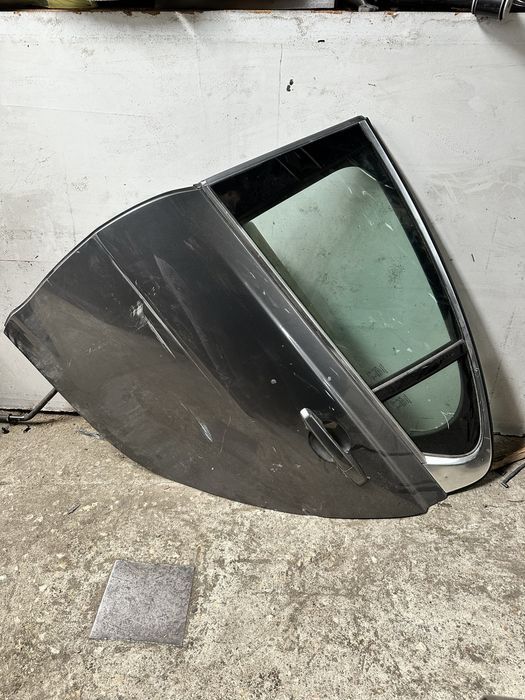 Porta traseira esquerda jaguar xe 2018