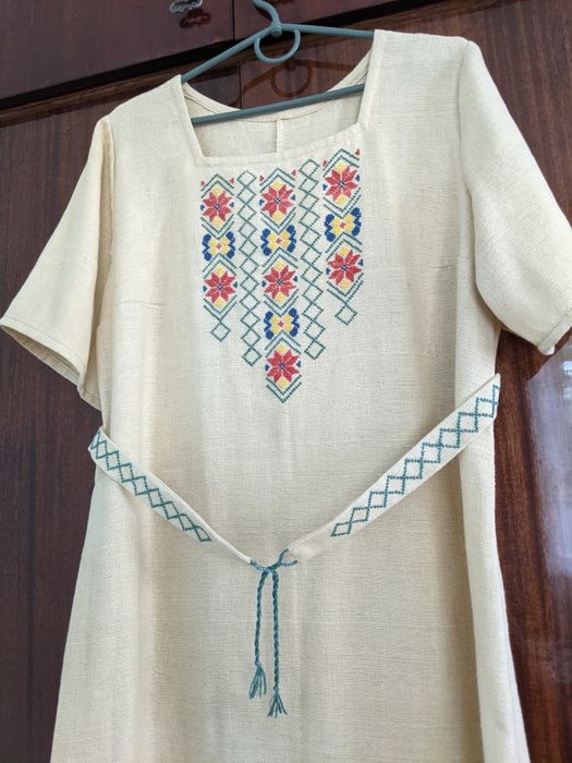 Вишиванка сукня ручної роботи, ручна вишивка