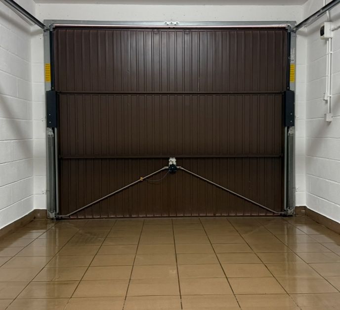 Garaż murowany sprzedam, zadbany, teren ogrodzony, spokojna okolica