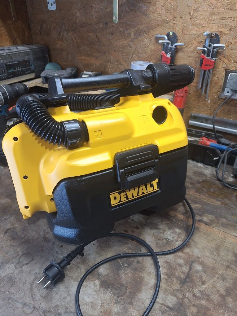 Odkurzacz Dewalt DCV 584L