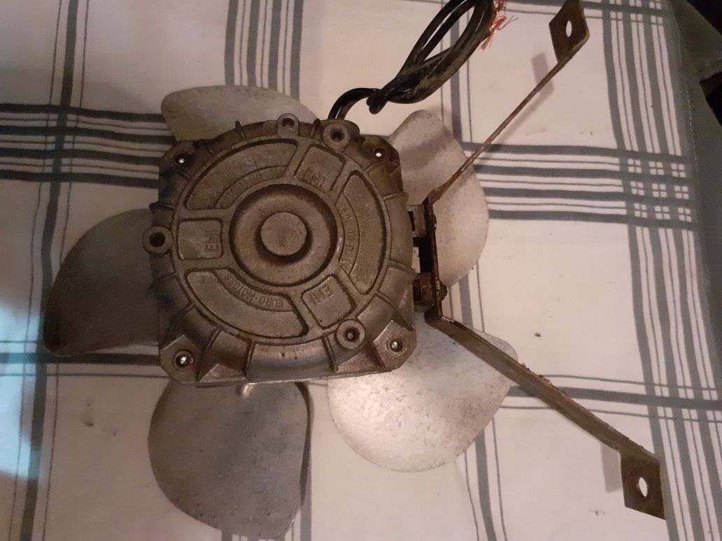 Dois Motores monofasicos /ventiladores