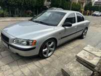 Volvo S60 Uszkodzony silnik Volvo S60 2.4T (200KM) automat
