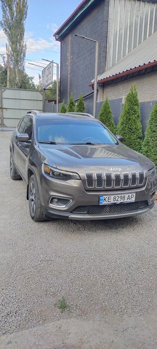 Продам  джип чероки