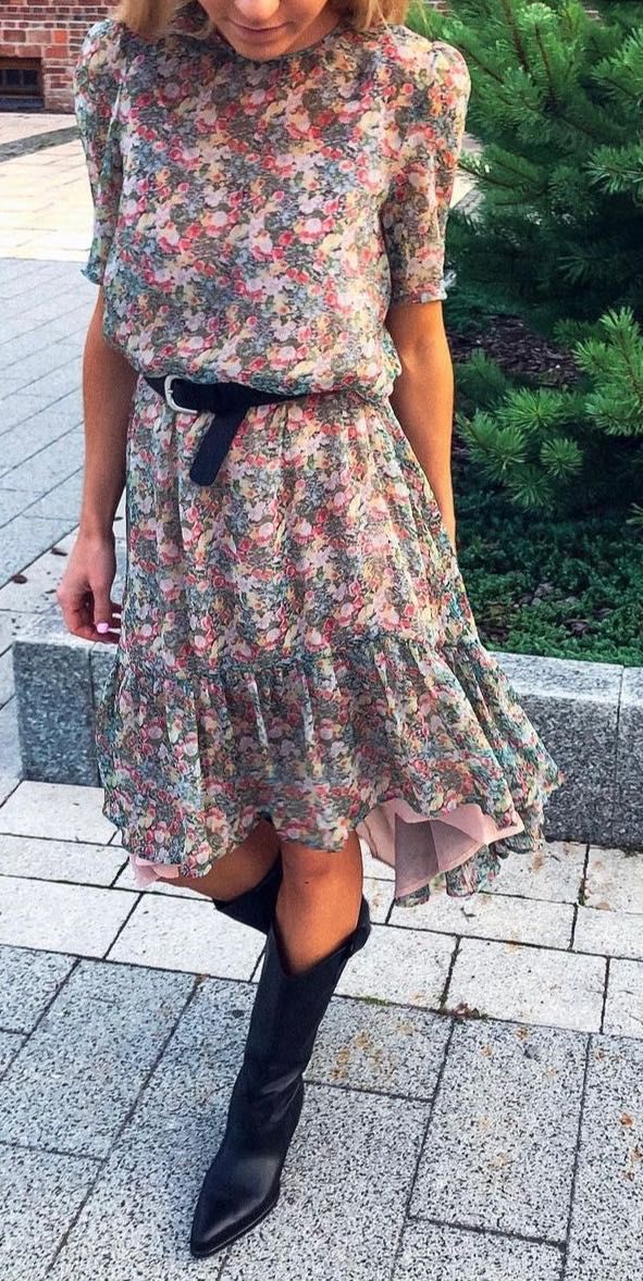 Sukienka w kwiaty midi Zara rozm. XS nowa z metką
