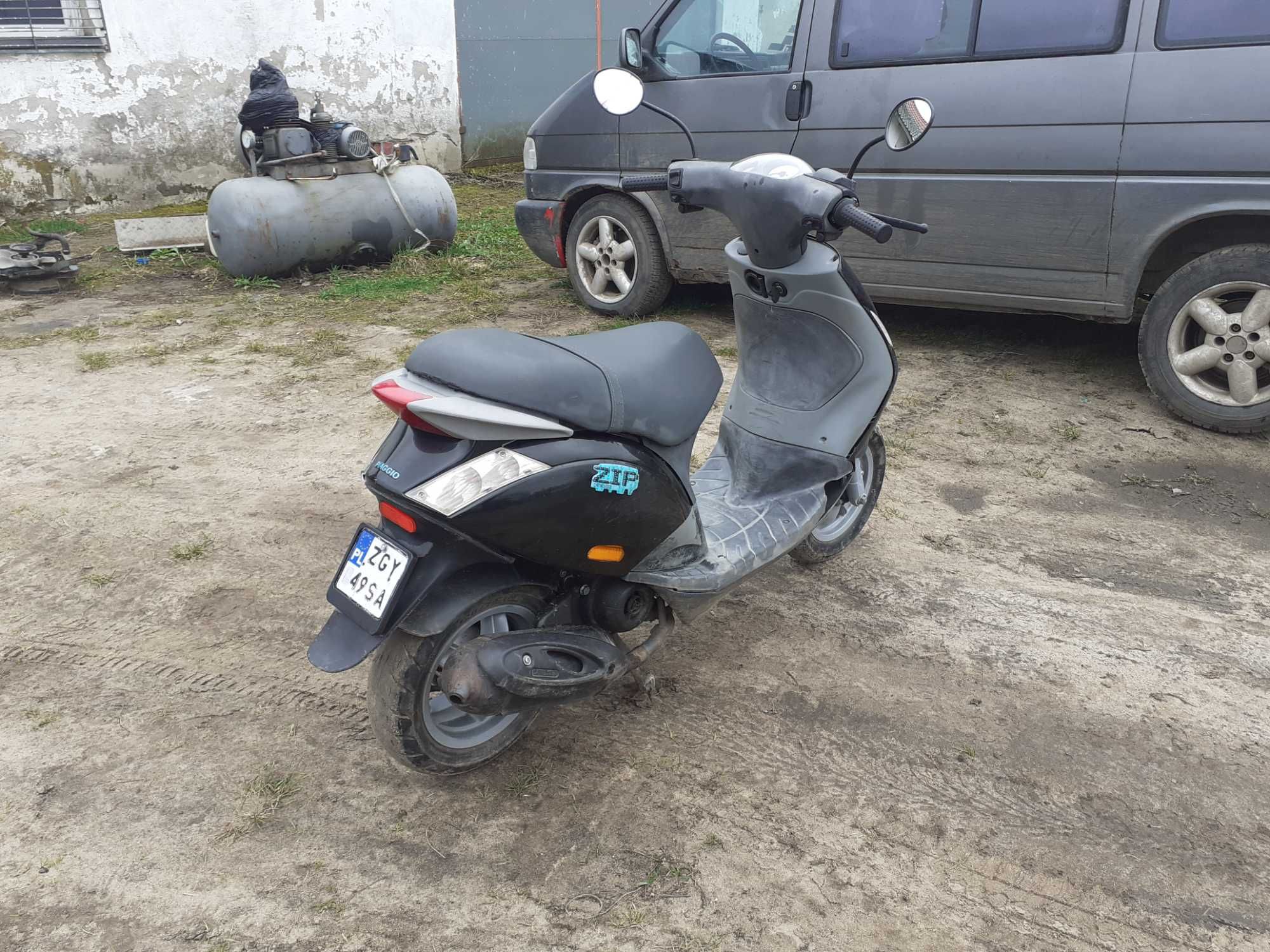 Skuter piaggio zip 50 2T