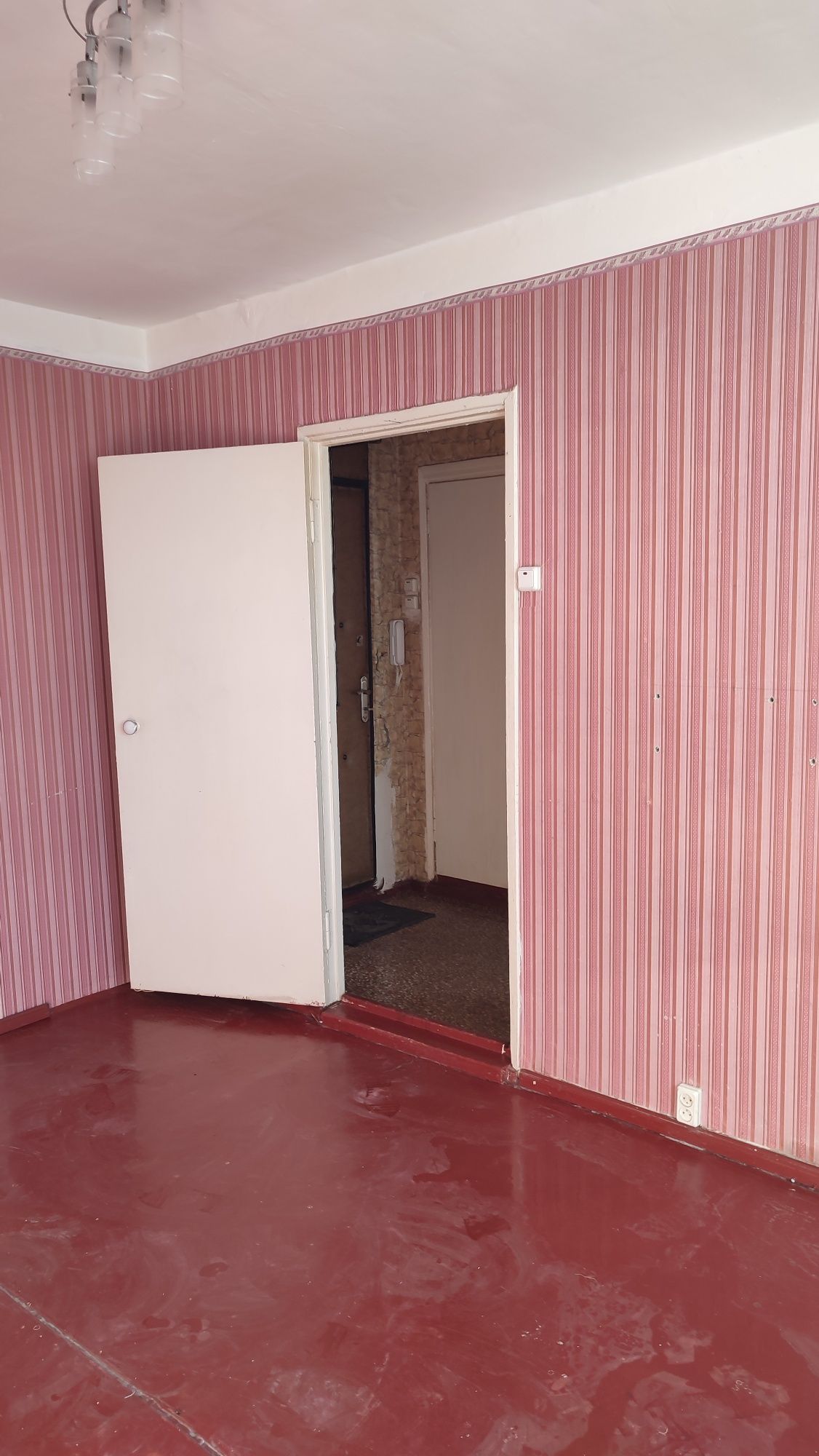 Продам свою однокомнатную квартиру в районе Одесской