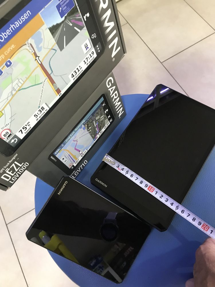 Вантажний навігатор Garmin Dezl LGV 1000 MT-D