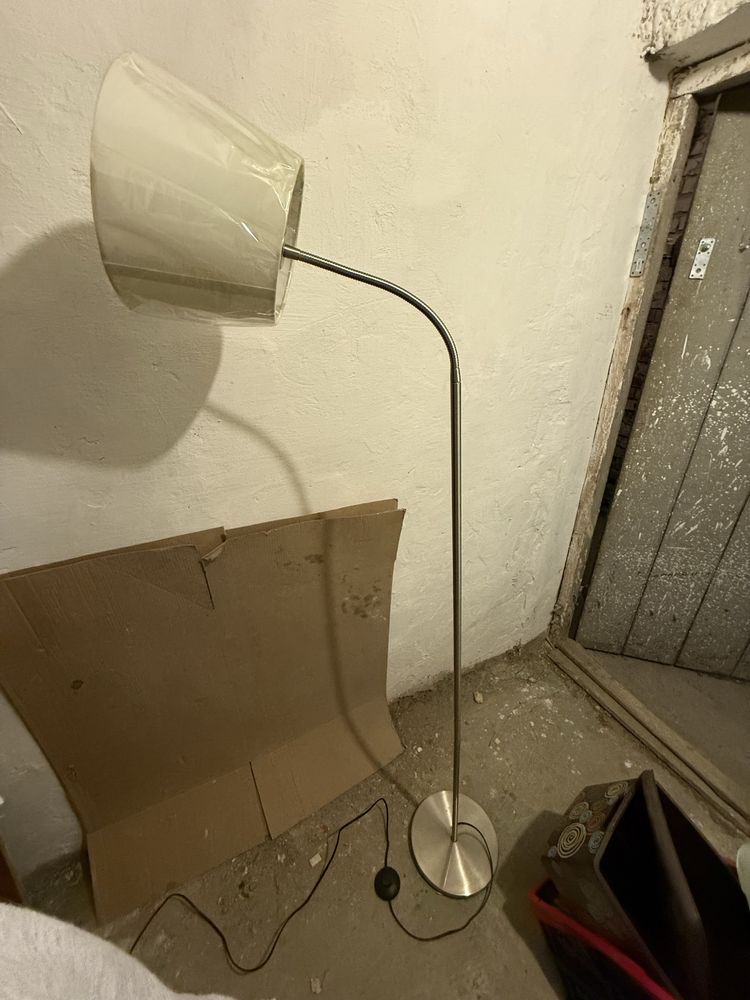 Lampa Led stojąca beżowa przycisk podłogowy