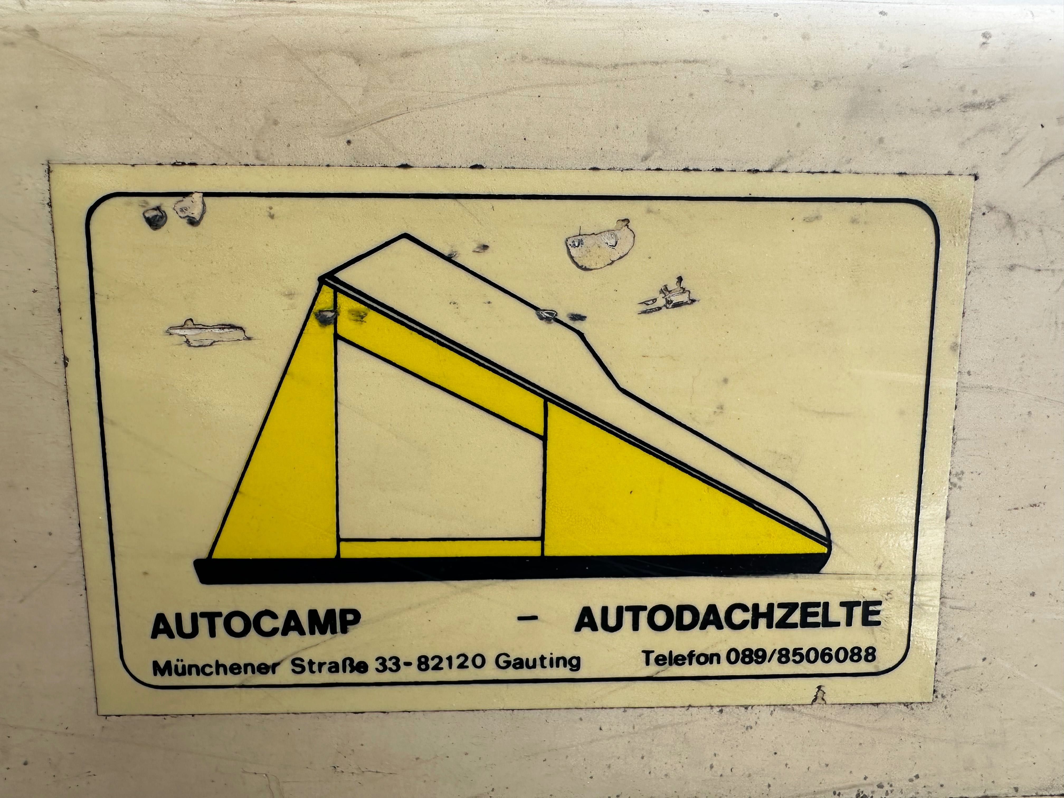 Namiot dachowy twardy Autocamp jak Autohome Columbus do renowacji