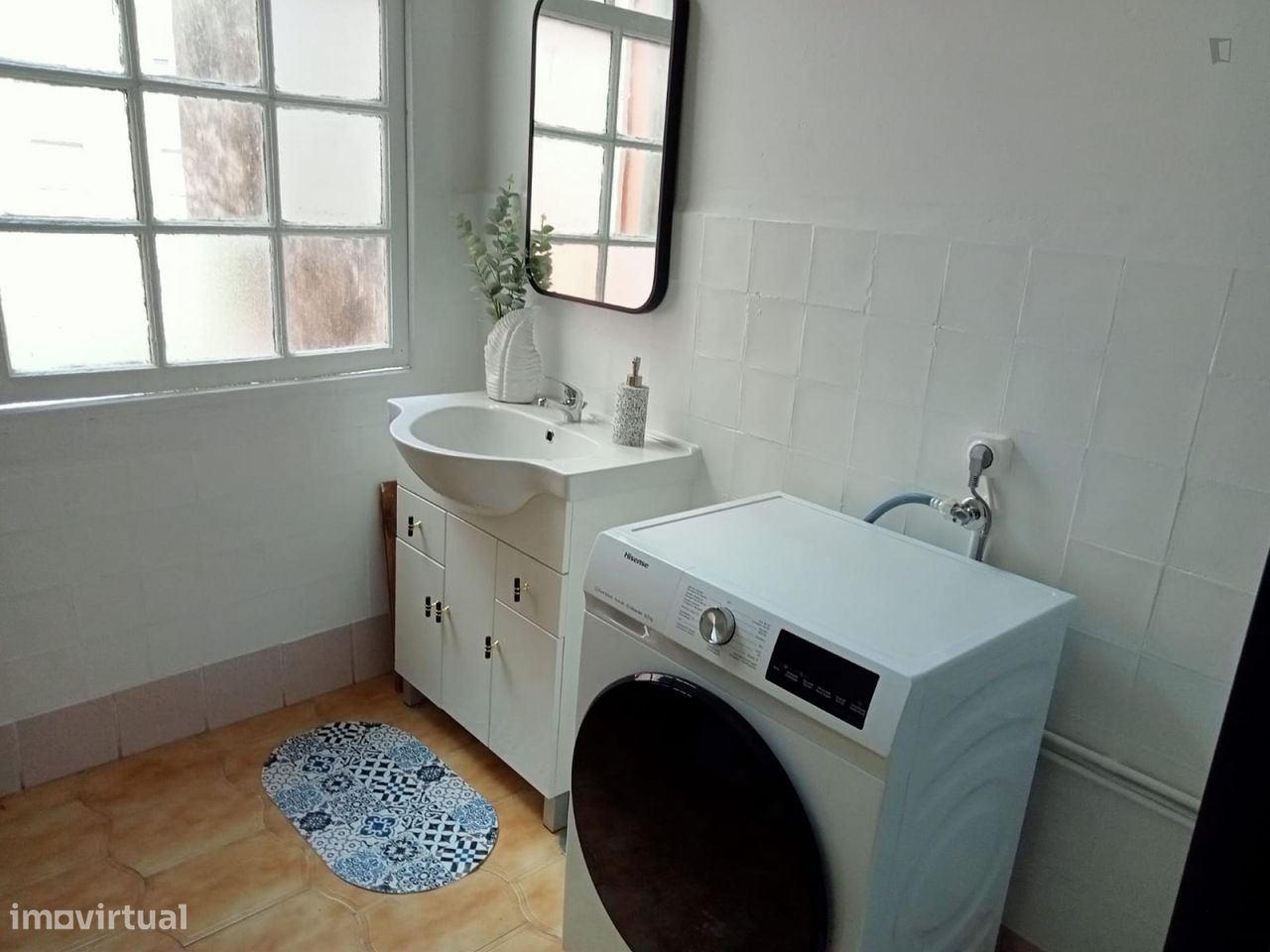 647092 - Quarto de casal espaçoso perto da...