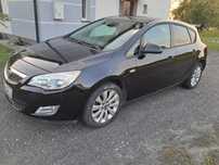 Opel Astra J, benzyna, 2011
