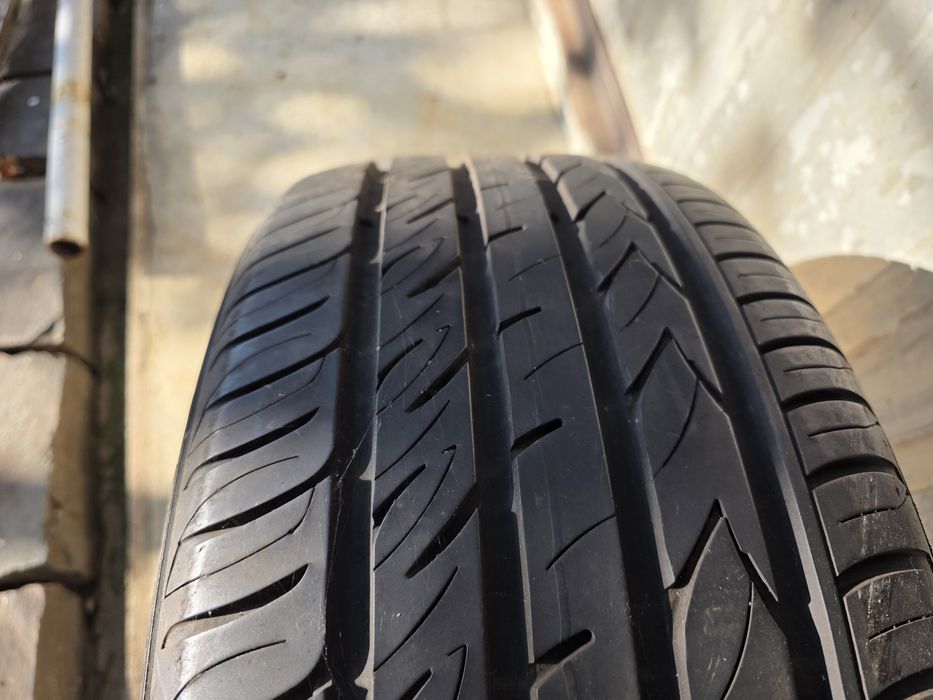 Шини літні Gislaved 235/45 R18 Y XL