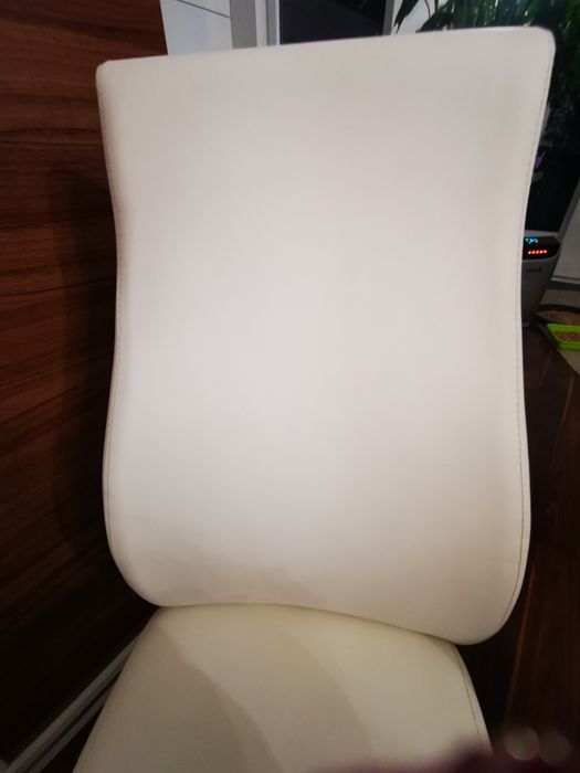 Zestaw 2 wygodne  krzesła