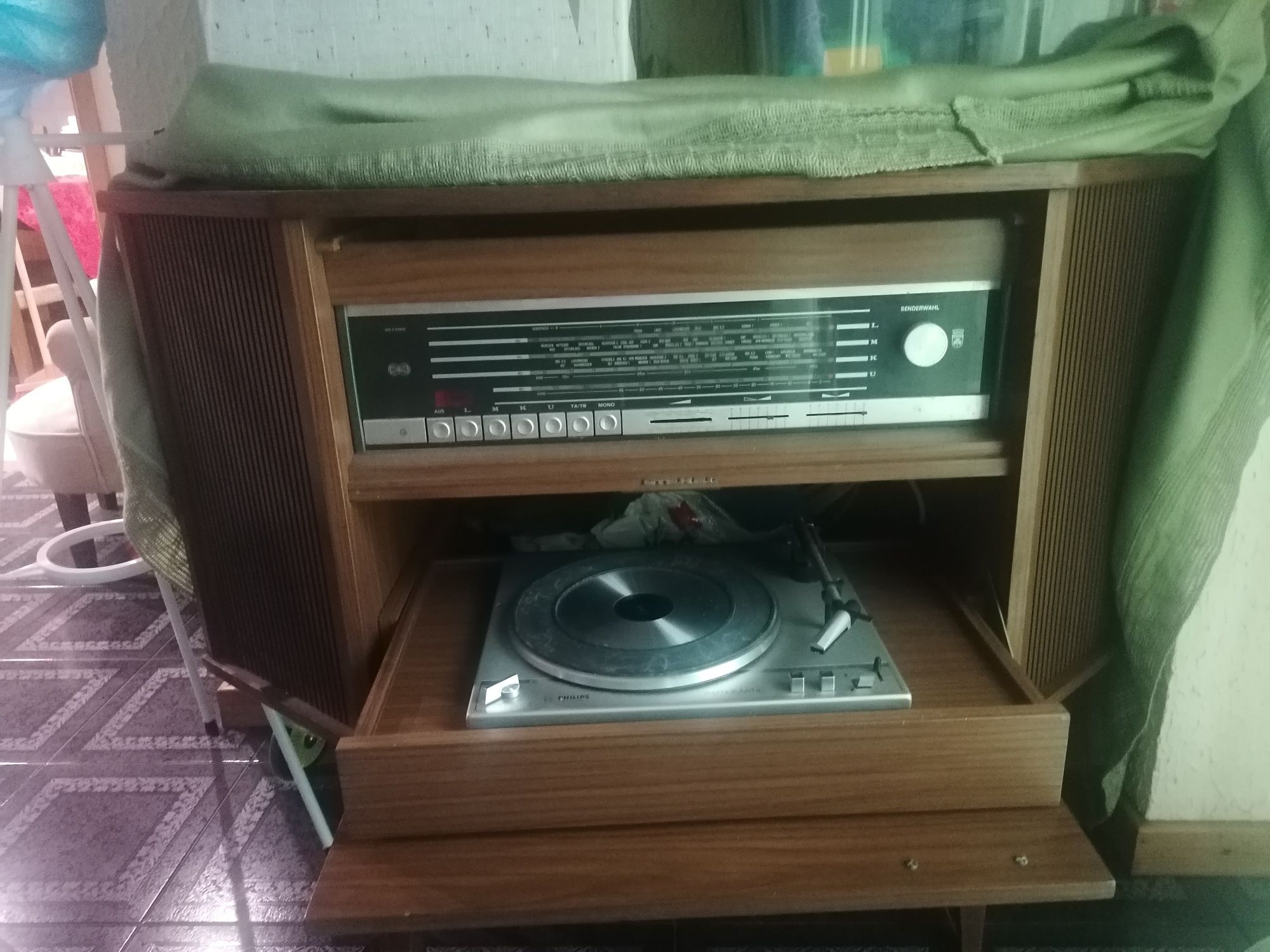 Vendo rádio antigo