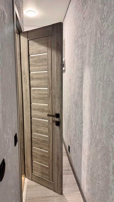 Продається 1-к.кв з якісним ремонтом поруч зі ст.м Берестейська