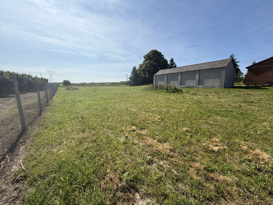 Siedlisko z placem utwardzonym zjazd s17