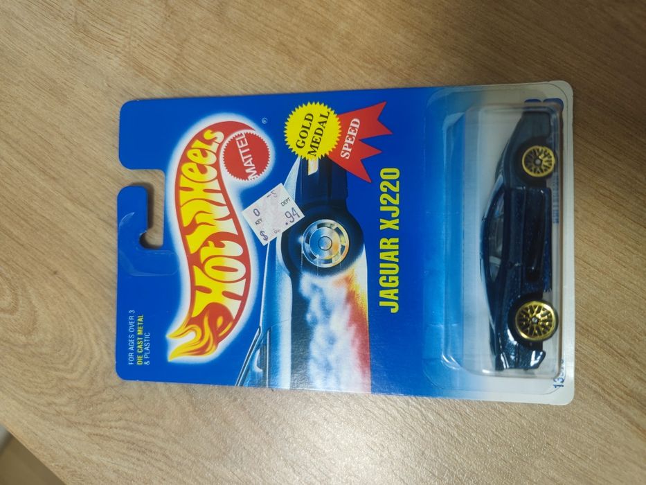 Hot wheels jaguar xj220 gold medal speed rocznik 1991