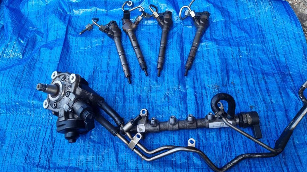 Pompa wtryski 03l130277j Audi q5 a4 b8 2.0 tdi cgl cglc