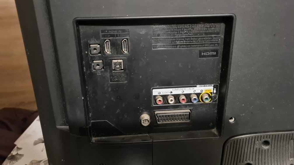 Telewizor Samsung 32 UE32EH4000 sprawny