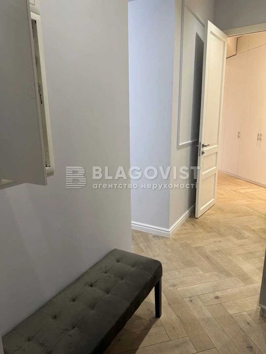 Продаж 2-х кімн кв-ри вул.Антонова Авіаконструктора, 2/32 к1 Сталінка