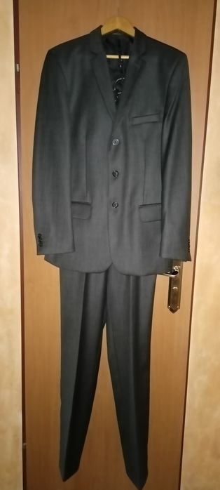 Garnitur męski grafitowy Ferrano 176/46(92)/82