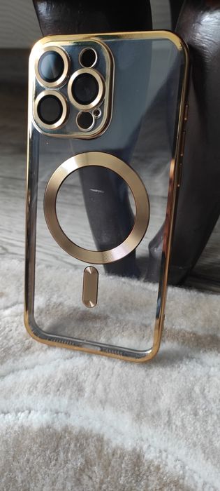 Продаю чехол для iPhone 15 pro Max