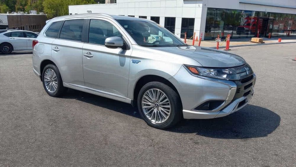 Mitsubishi Outlander Hybrid Plug-in SEL S-AWC      2022