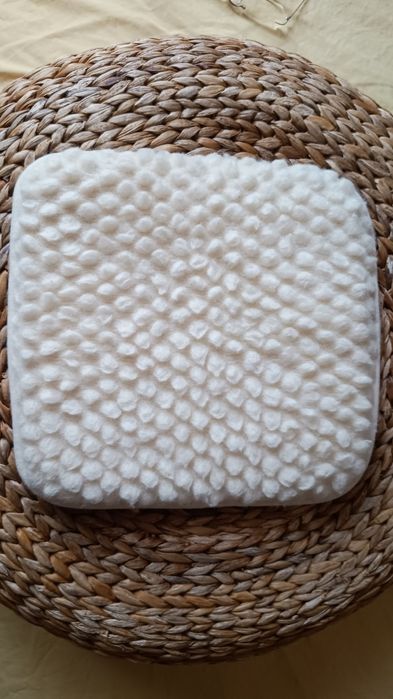 Mała dwustronna płaska rehabilitacyjna poduszka wełniana, 30 x 29 cm