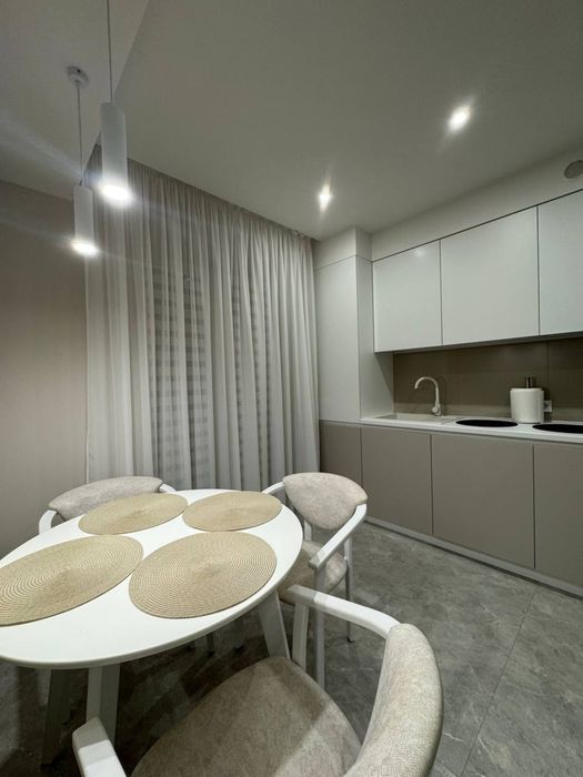 Продам шикарну 2к квартиру в р-ні Боздош. Газове опалення. Ліфт