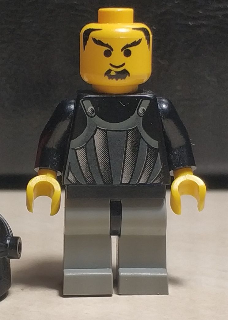 LEGO cas243 stan BDB Fright Knights - Knight 1, Black Dragon Helmet, R