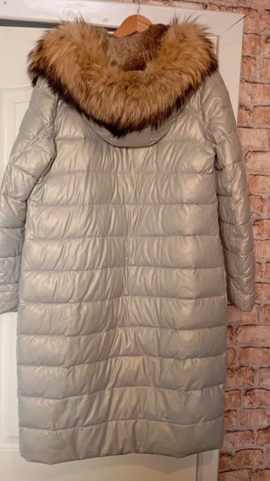 Пуховик, пальто зимнее.