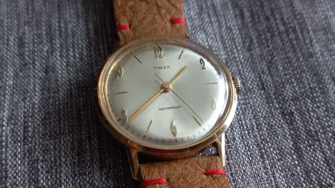 Sprzedam pozłacany męski zegarek Timex na pasku i z bransoletą