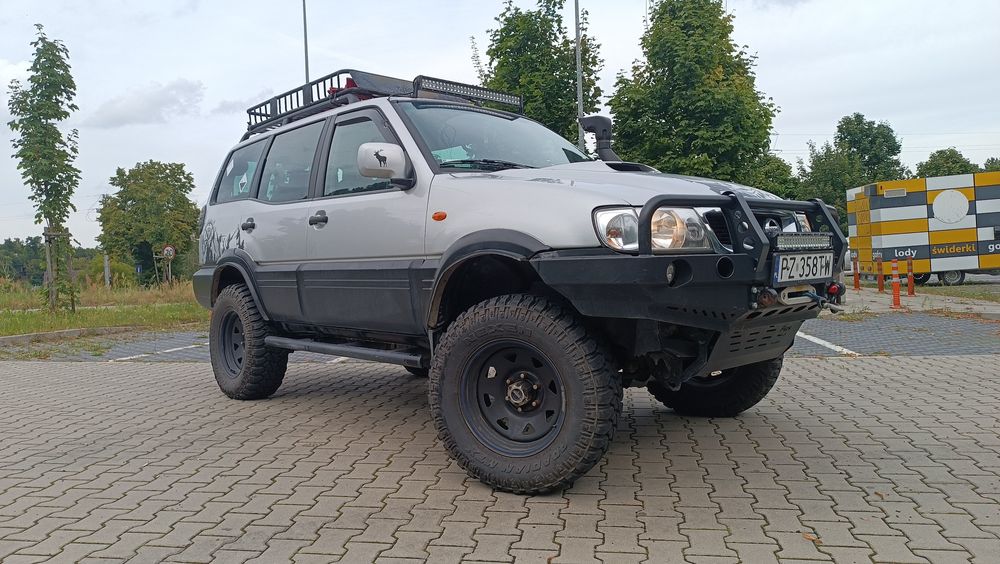 Nissan Terrano II 3.0