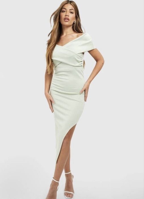 Сукня мʼятного кольору