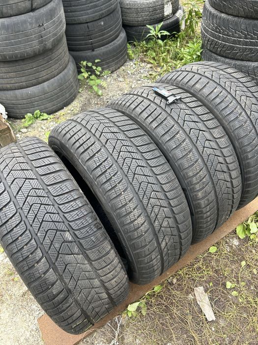 Шини зимові резина зима Pirelli Sottozero3 245/45r18
